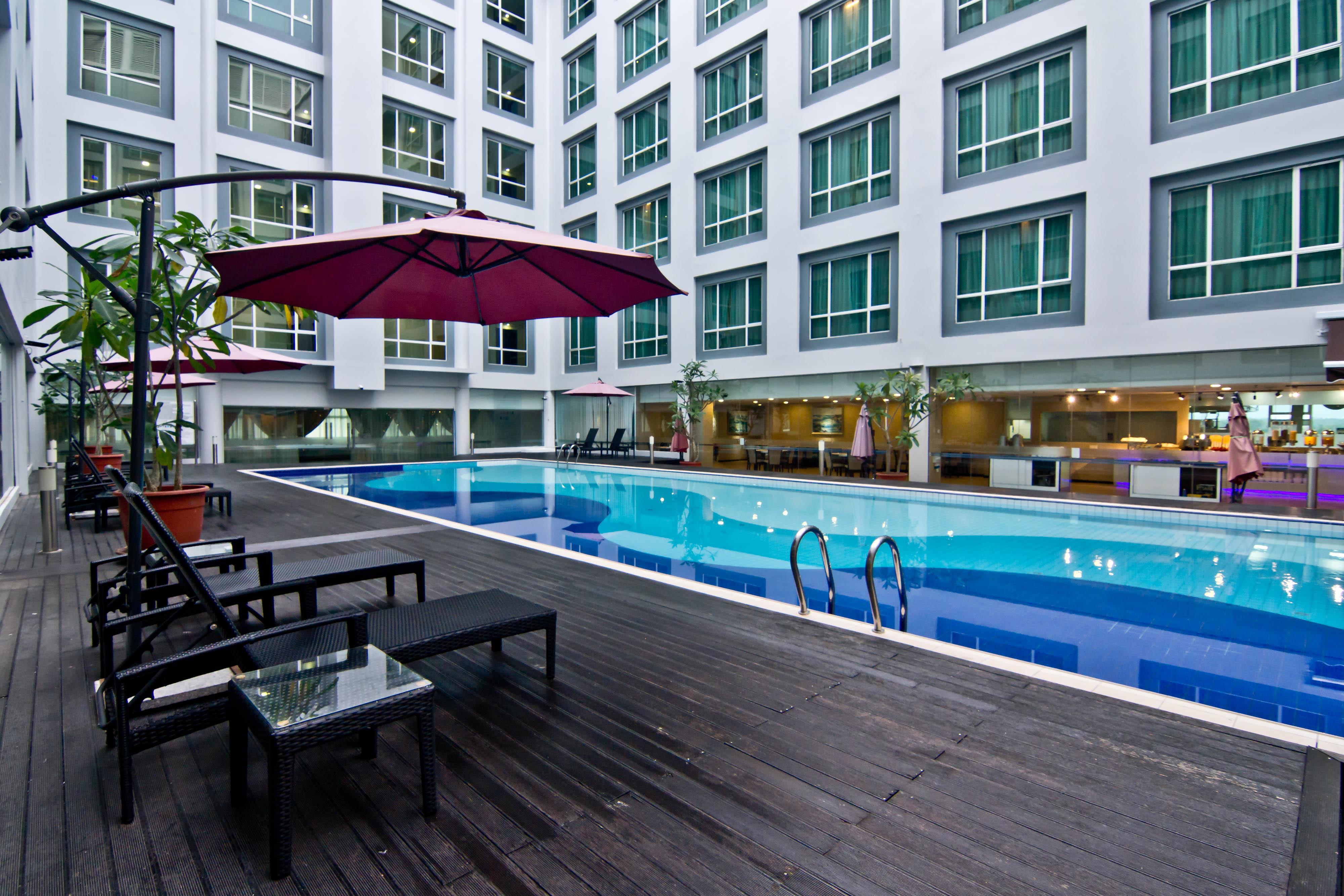 Pan Borneo Hotel Kota Kinabalu Exterior photo